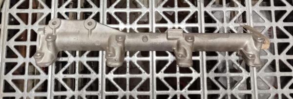 Collettore acqua Iveco 4735899