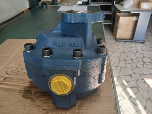 Pompa ad ingranaggi 31730852050